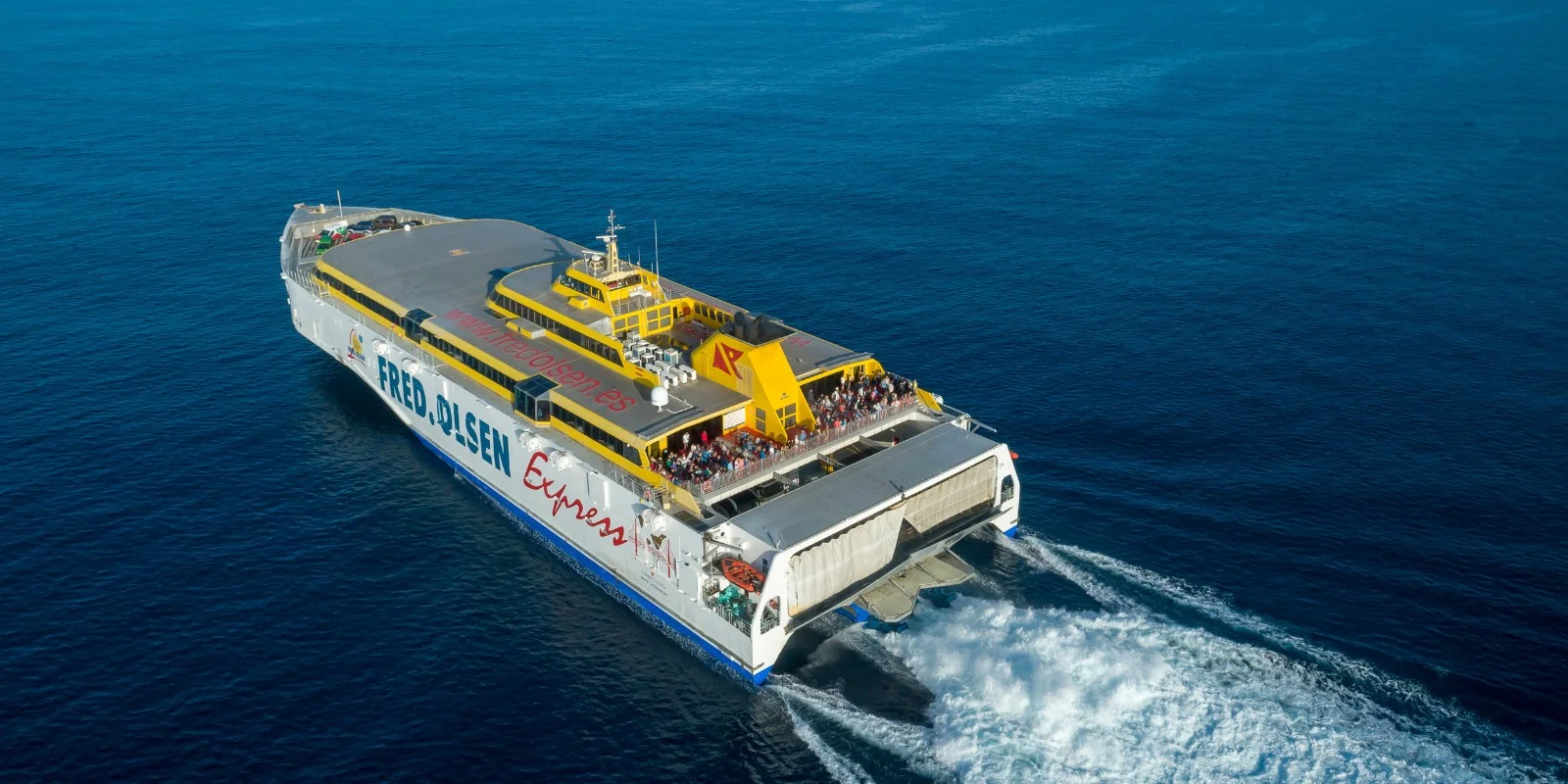 Aerial view of the Benchijigua Express sailing