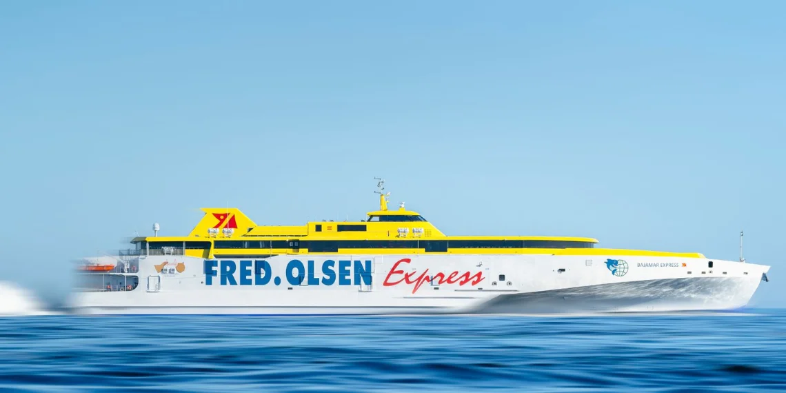 Bajamar Express Fast Ferry at sea