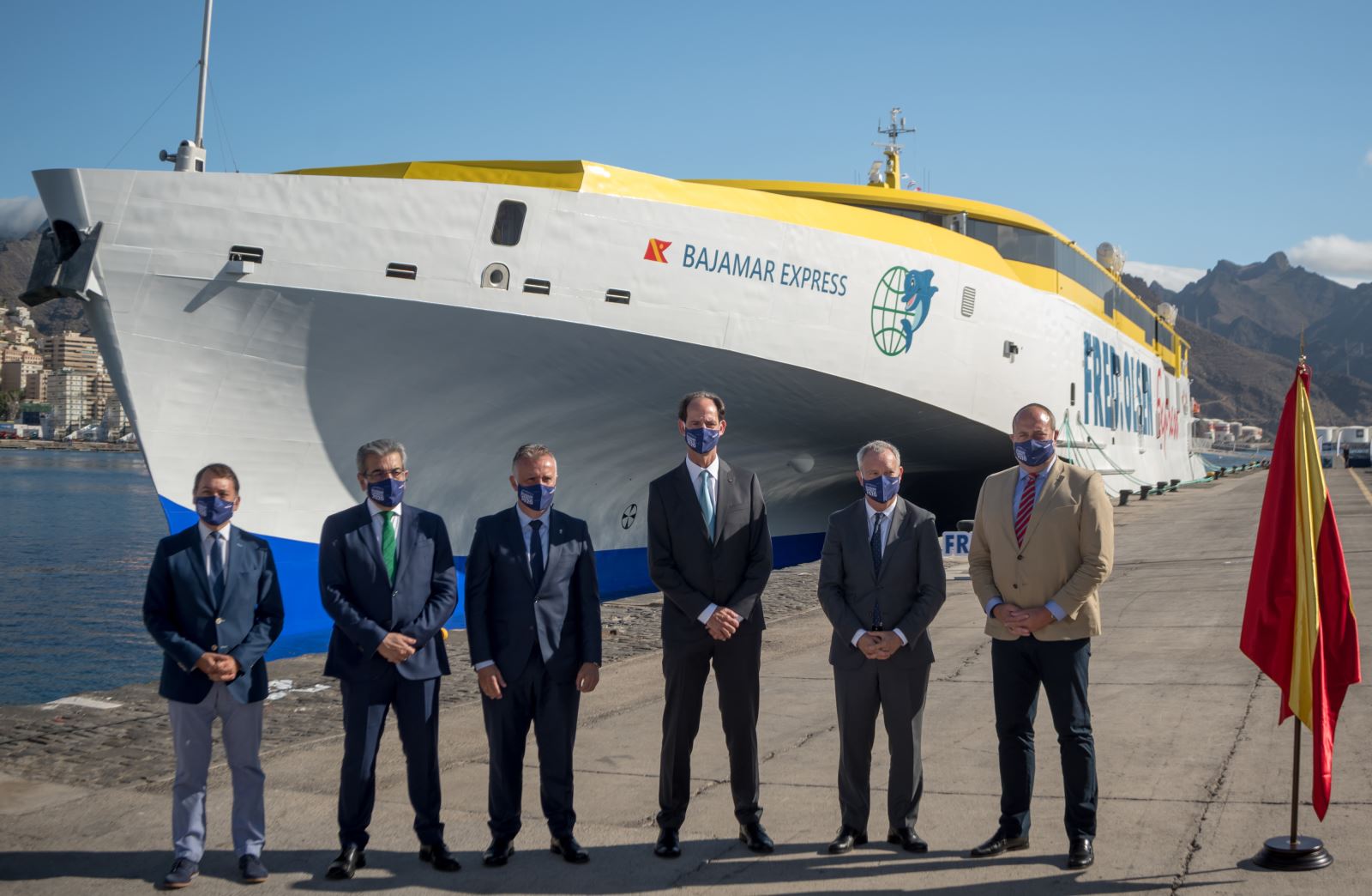 Las autoridades de Gobierno de Canarias durante el acto de presentación